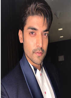 Gurmeet Choudhary on death threat by fan: It is both flattering and scary to have devoted fans