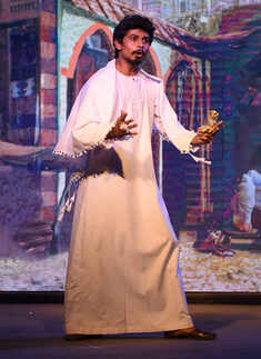 Ali Baba and the Forty Thieves: Play