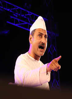 Mahmood Farooqui performs at Gurgaon Utsav