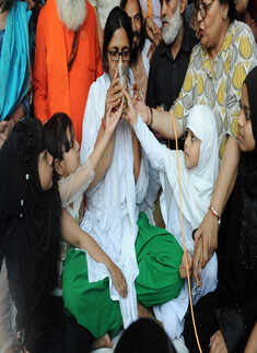 Photos: DCW Chief Swati Maliwal ends hunger strike