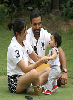 Robin Uthappa with wife Sheethal and son Neale