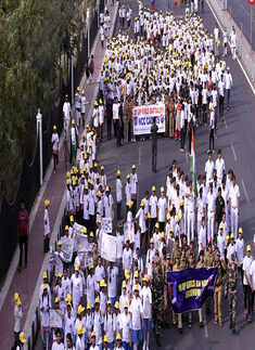 Yogi Adityanath flags off &lsquo;Run for Safety&rsquo; rally