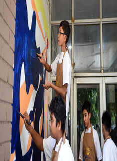 Graffiti painting at Mini Secretariat