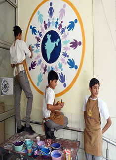 Graffiti painting at Mini Secretariat