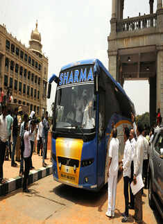 Congress-JD(S) stage protest as Yeddyurappa sworn in as CM