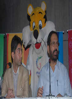 Unveiling of Commonwealth uniforms