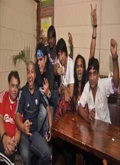 Bandish band performs