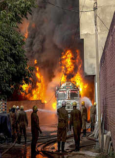 Photos of fire at rubber factory