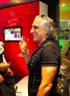 VHIMW '10: Kingfisher party 