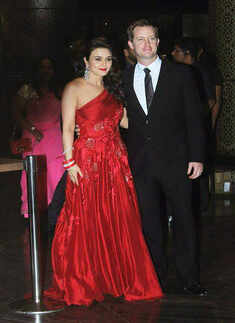 Preity Zinta follows Sonam Kapoor&rsquo;s footsteps, is now &lsquo;Preity G Zinta&rsquo;