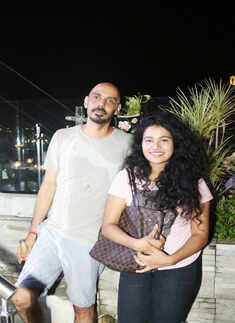 Band Kendraka performed at a cafe