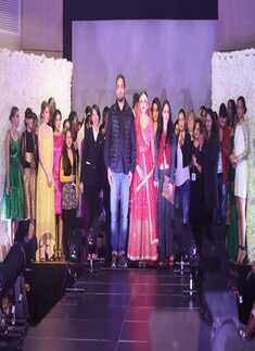 Applauds for the Sonalika Pradhan&rsquo;s latest fashion show and exhibition - Vitamin by Sonalika
