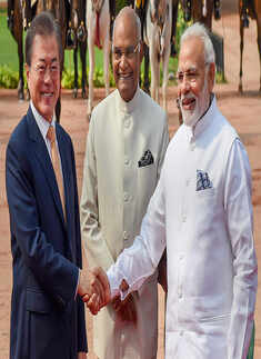 Moon Jae-in receives ceremonial reception at Rashtrapati Bhavan