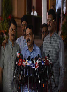 Shiv Sena holds protest against Nanar refinery project 