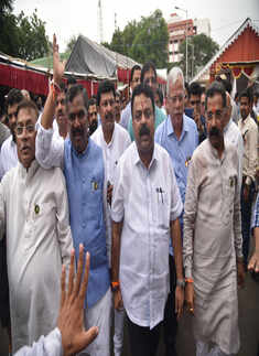 Shiv Sena holds protest against Nanar refinery project 