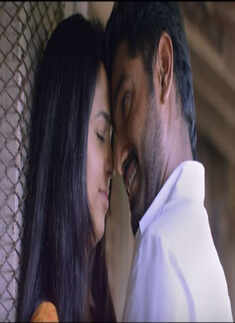 Marainthirunthu Paarkum Marmam Enna