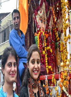 Lakhs of devotees attend Rath Yatra of Lord Jagannath 