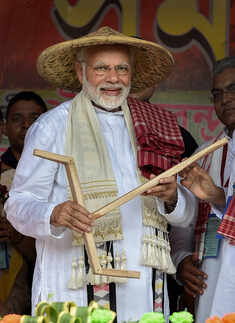 Several injured as canopy collapses during Modi's Bengal rally
