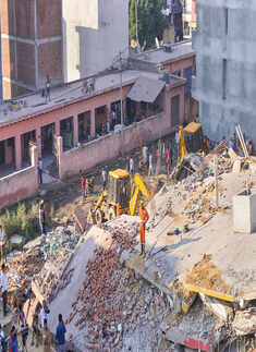 Greater Noida buildings collapse&rsquo;s pictures