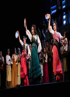 The Hunchback of Notre Dame: A play