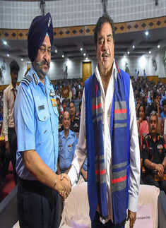 India celebrates 19th anniversary of Kargil Vijay Diwas