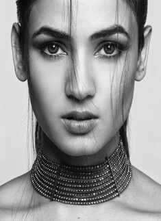 Sonal Chauhan Pictures