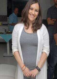 Neil D'Costa's birthday bash