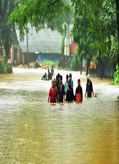 Kerala flood situation worsens, several feared dead