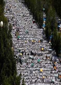 Thousands of muslims from across the world visit the holy city of Mecca