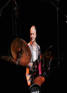 Calcuttans enjoy the Trad Jazz Concert