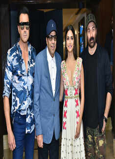 Yamla Pagla Deewana Phir Se: Promotions
