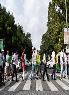 Delhiites participate in 'Save the Trees' campaign
