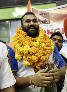 Asian Games 2018: Medal winners get warm welcome at Delhi's IGI airport 