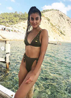 Nikkita Chadha ups the hotness quotient with her Instagram pictures