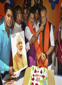 BJP leaders, workers celebrate PM Modi's birthday