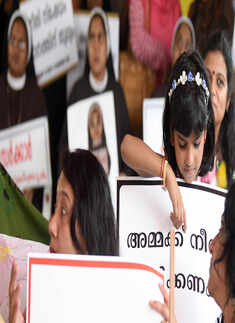 Kerala nuns continue sit-in protest over rape case