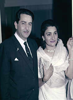 Rare and unseen pictures of Krishna Raj Kapoor