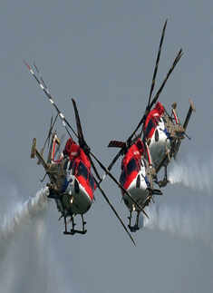 Pilots perform awe-inspiring stunts at Air Force Day celebrations