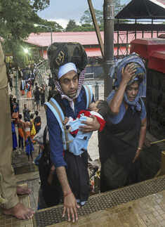 Kavitha Jakkala, Rehna Fathima return without entering the Sabarimala shrine