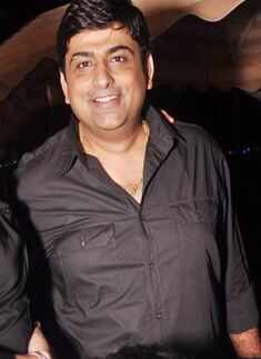 'Black Slate' performs