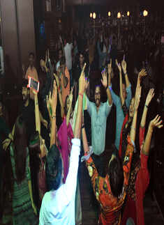 City restopub hosts Durga Puja theme party 