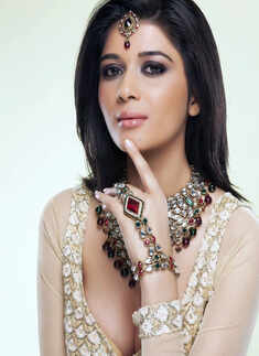 Mishika Chourasia Photos