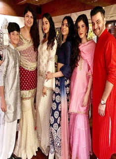 Janhvi Kapoor's pictures