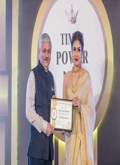 Mr. Ajay Joshi came of behalf of Mr. Ravindra Prabhudesai for the felicitation.