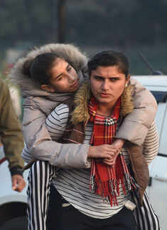 Cold wave intensifies in Delhi