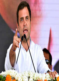 Rahul Gandhi sounds poll bugle with farmers' rally in Rajashtan