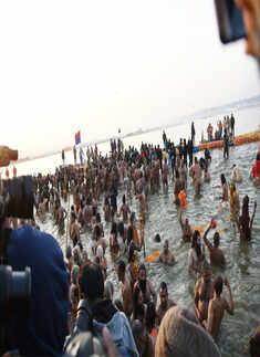 Kumbh Mela 2019: 'Shahi Snan' begins in Prayagraj