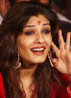 Stars at 'Navratri celebrations'