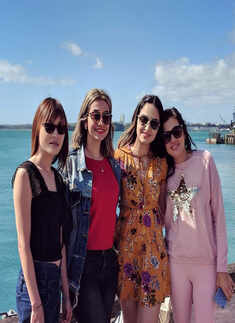  Shirin Heidari's pictures