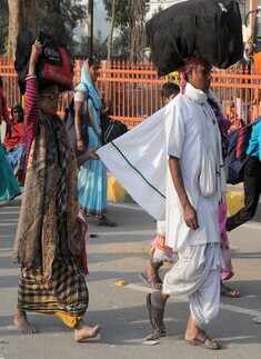 Kumbh: Devotees throng Sangam on &lsquo;Mauni Amavasya&rsquo;